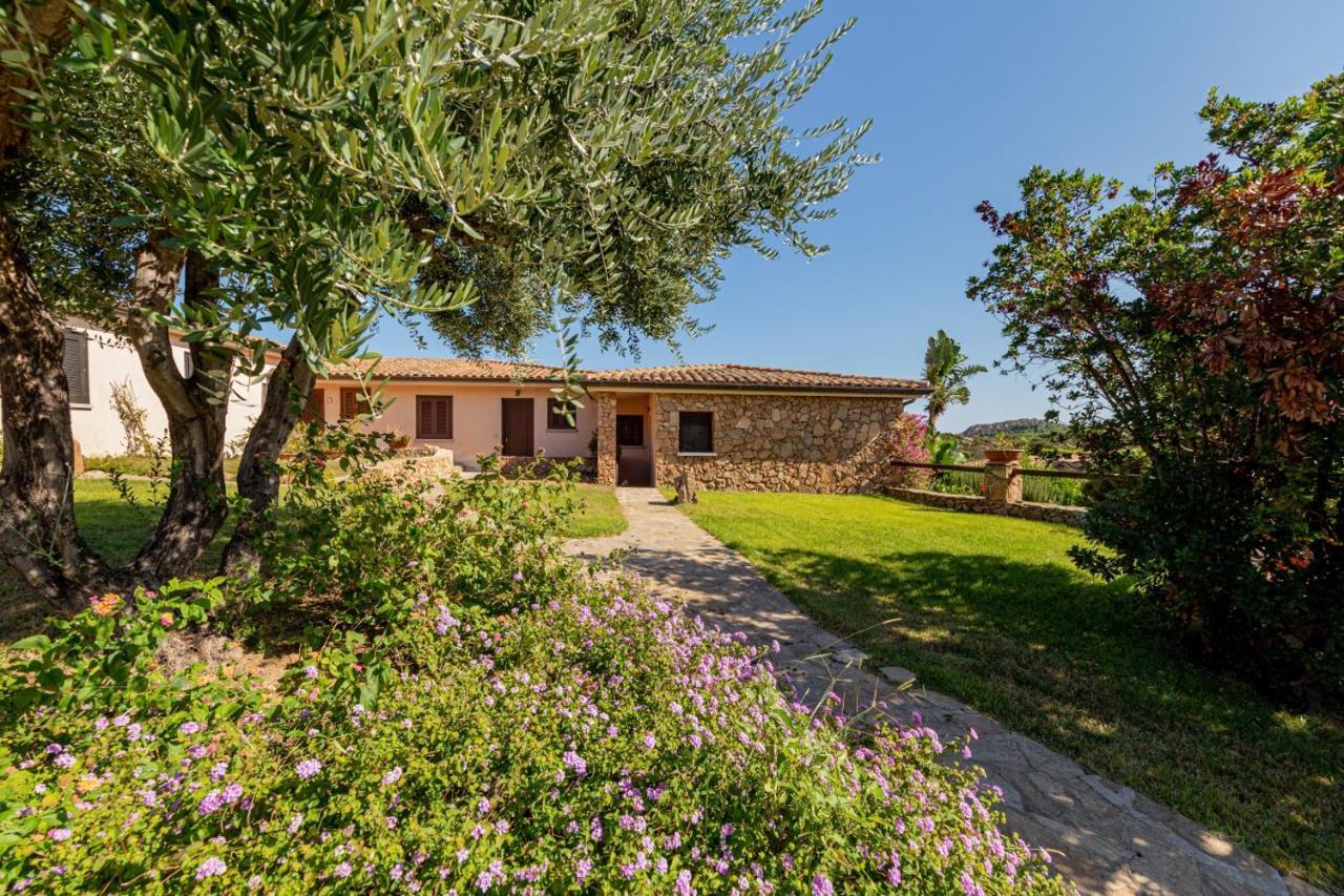 Appartamento Cala Paradiso San Teodoro  Exterior photo